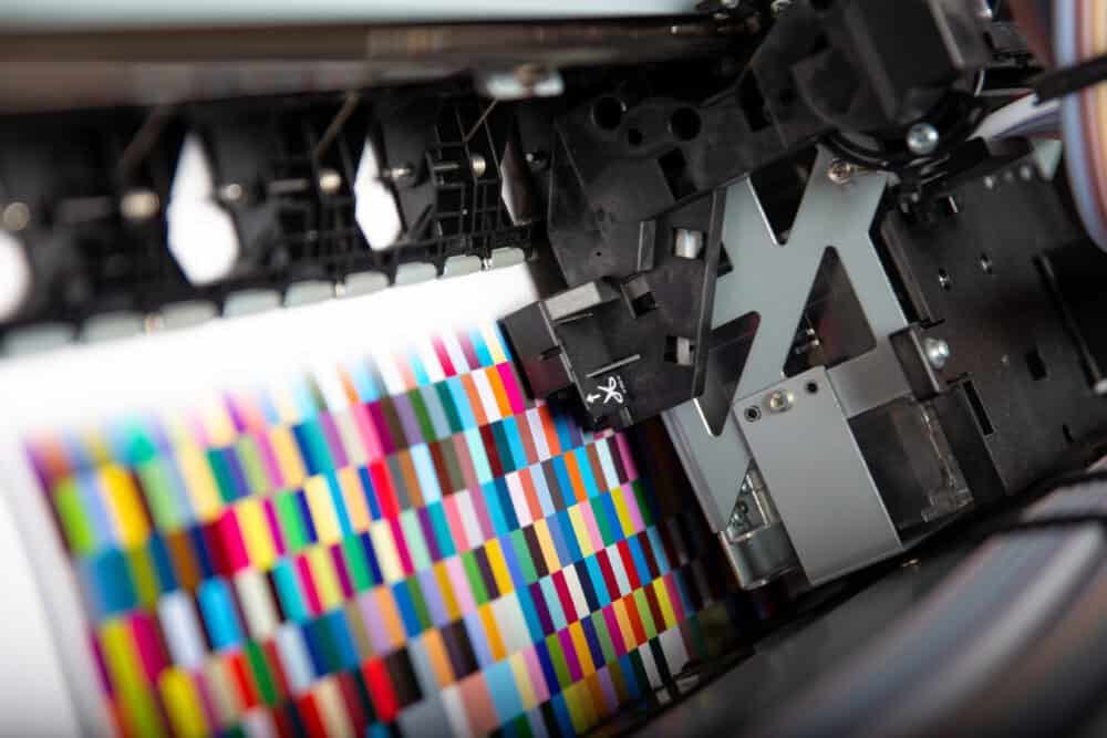Printer ink jet print machine printing color patches for color management control